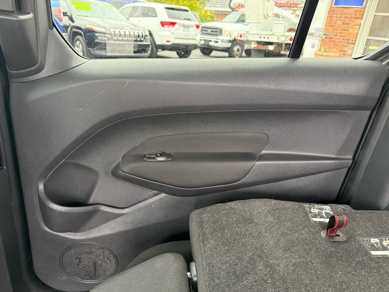 Used 2018 Ford Transit Connect XL image 32