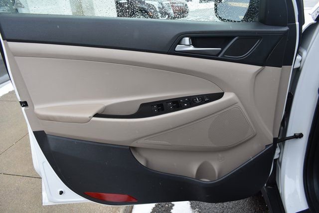 Used 2017 Hyundai Tucson SE image 14