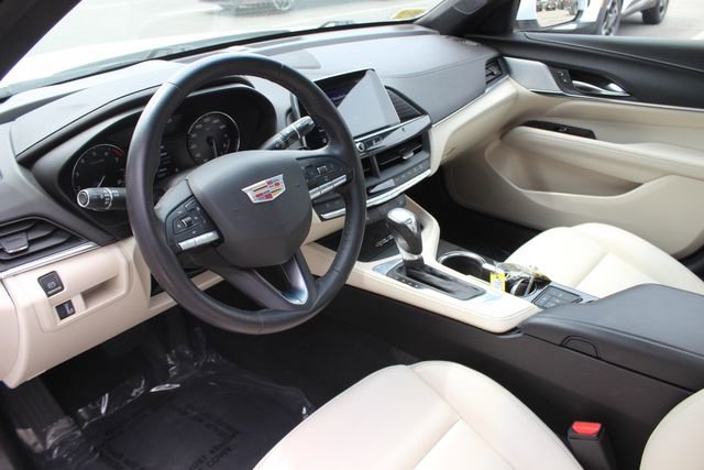 Used 2020 Cadillac CT4 Luxury w/ Sun And Sound Package AWD/4WD image 3