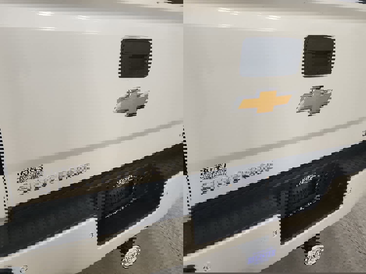 Used 2015 Chevrolet Silverado 1500 LTZ Z71 w/ Custom Sport Edition image 14