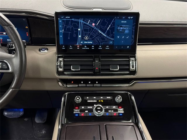 Used 2023 Lincoln Navigator Reserve image 23