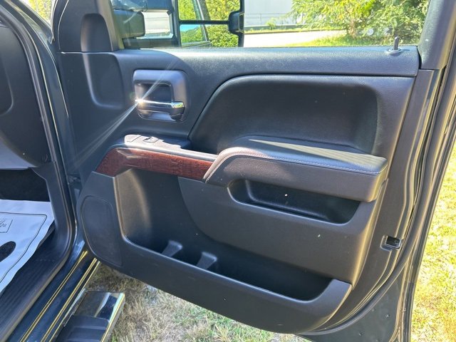 Used 2017 GMC Sierra 2500 SLE w/ SLE Preferred Package image 24
