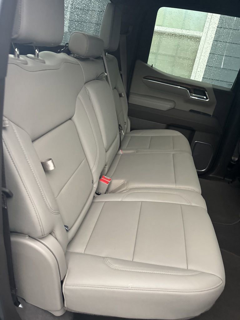 Used 2023 GMC Sierra 1500 SLT w/ SLT Premium Package image 9