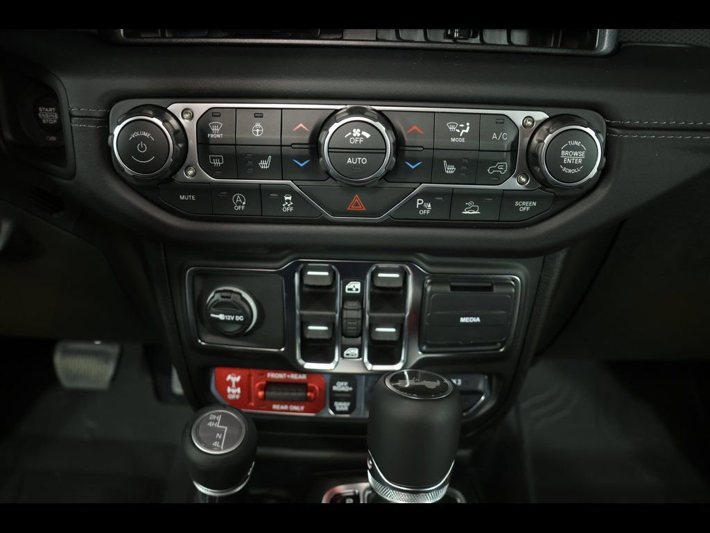 New 2026 Jeep Wrangler Unlimited Rubicon w/ Safety Group image 22