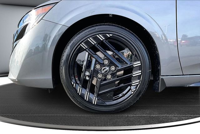 New 2026 Nissan Sentra SR w/ Floor Mat Package FWD image 12