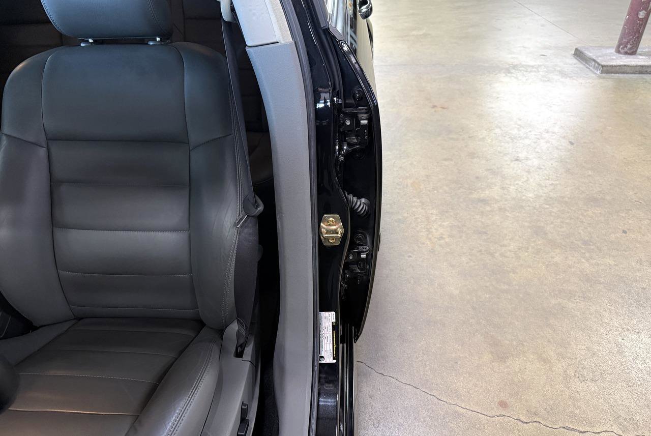 Used 2005 Dodge Magnum R/T RWD image 59
