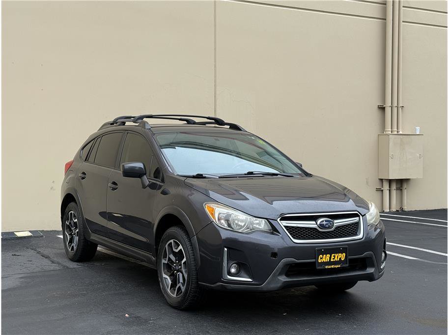 Used 2017 Subaru Crosstrek 2.0i Premium w/ Popular Package #2 image 2
