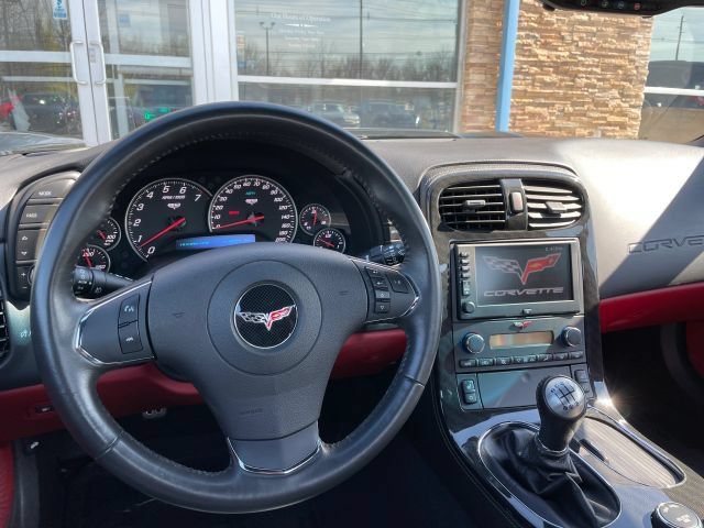 Used 2013 Chevrolet Corvette 427 w/ 1SB Preferred Equipment Group RWD image 23