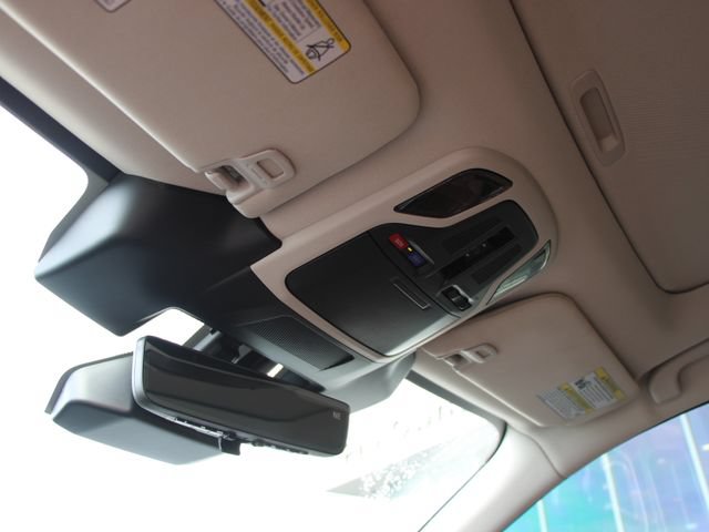 Used 2025 Subaru Outback Touring XT AWD/4WD image 19