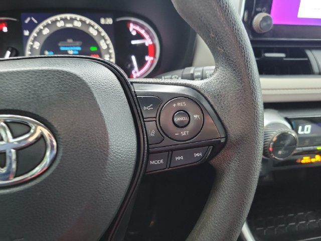 Used 2024 Toyota RAV4 XLE w/ Convenience Package FWD image 17