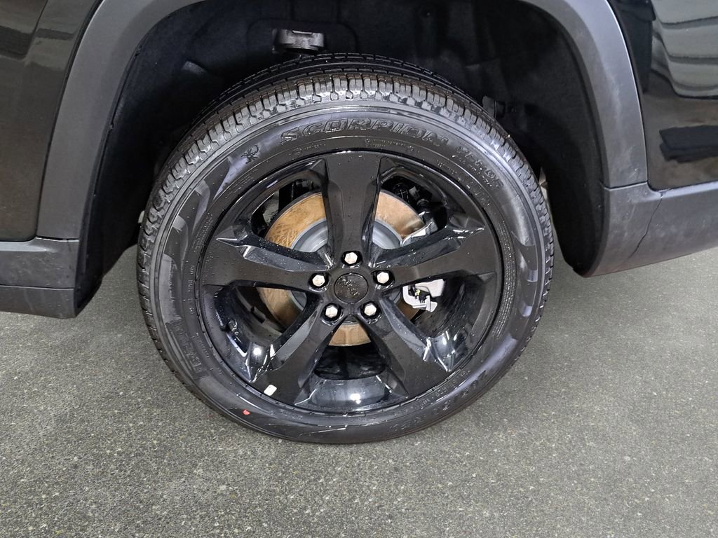 New 2026 Jeep Grand Cherokee L Limited image 35