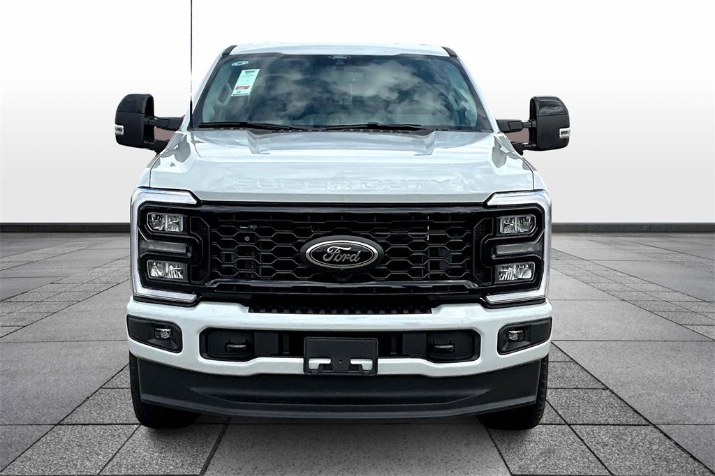 New 2026 Ford F250 Lariat w/ Black Appearance Package image 7