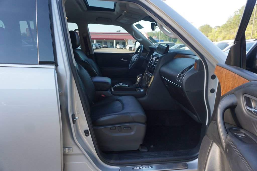 Used 2023 Nissan Armada SL w/ Captain's Chairs Package image 20