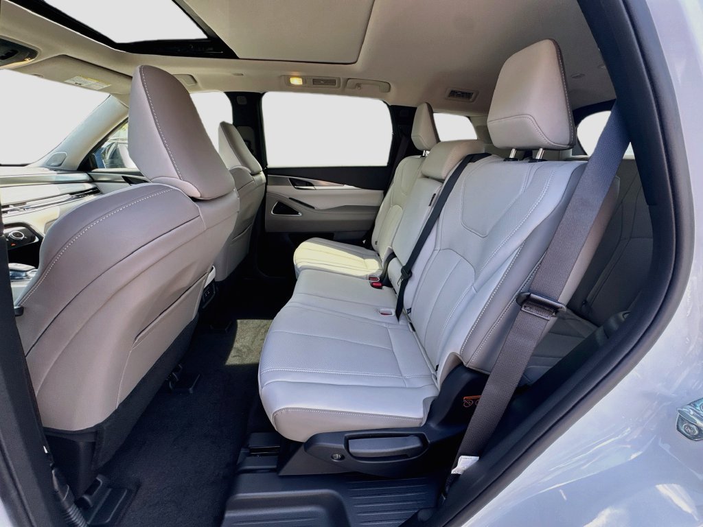 New 2027 INFINITI QX60 Luxe w/ Cargo Package FWD image 26