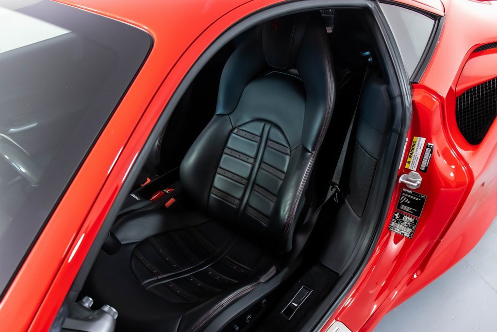 Certified 2022 Ferrari F8 Tributo image 6