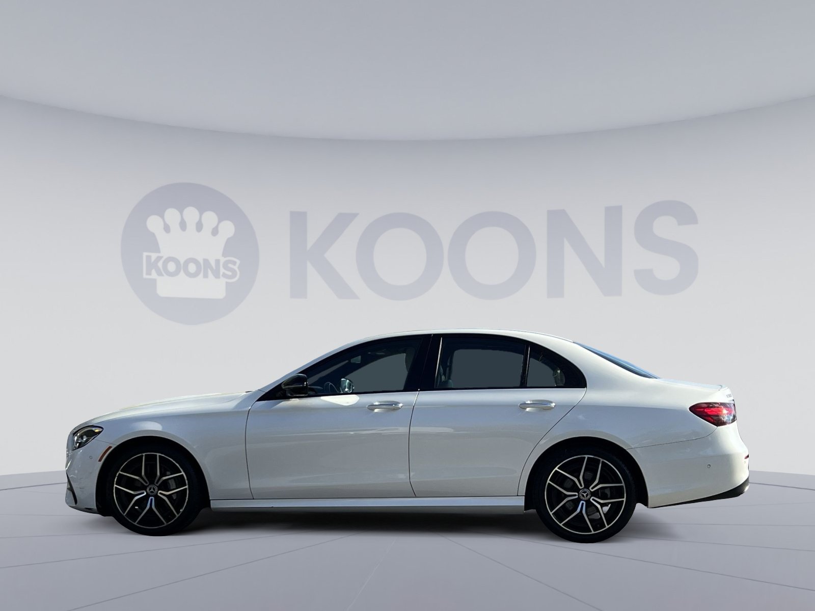 Certified 2021 Mercedes-Benz E 350 4MATIC Sedan w/ Premium Package image 2