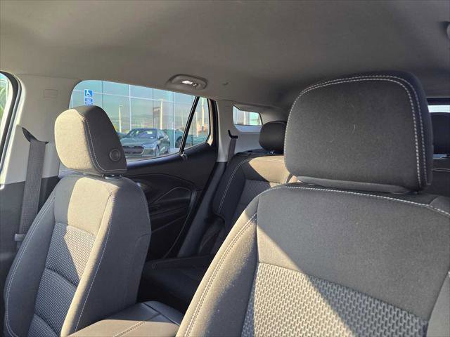 Used 2024 GMC Terrain SLE image 23