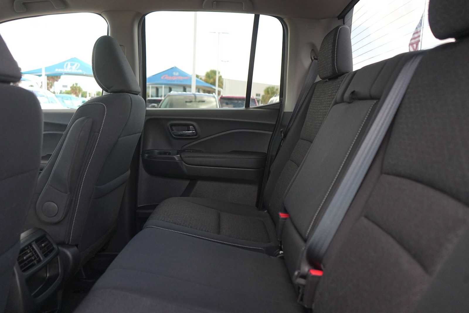 Used 2023 Honda Ridgeline Sport image 13