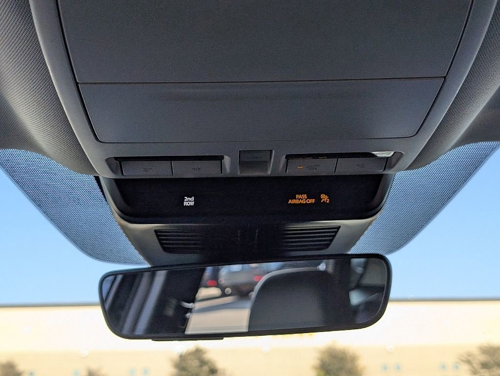 Certified 2025 MAZDA CX-50 AWD 2.5 Turbo w/ Premium Pkg image 25