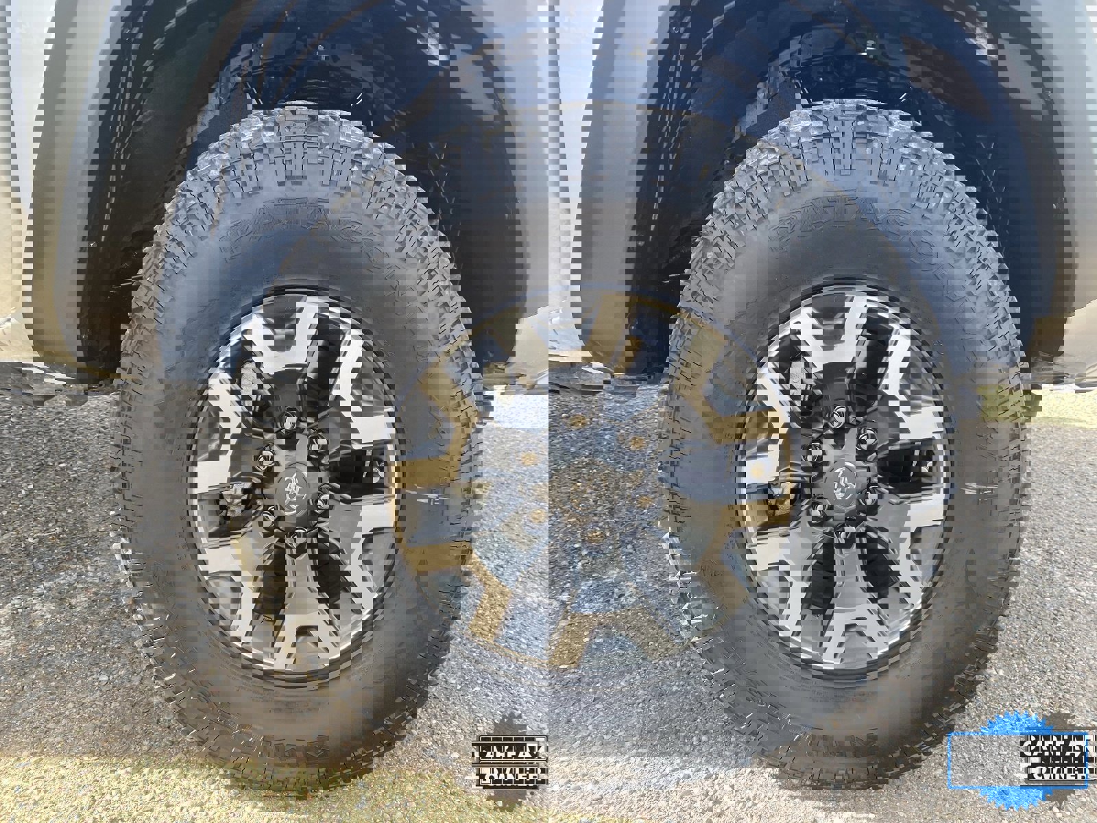 Used 2021 Toyota Tacoma TRD Off-Road w/ Technology Package image 10