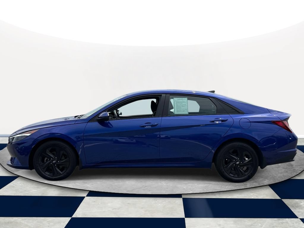 Used 2023 Hyundai Elantra SEL FWD image 4