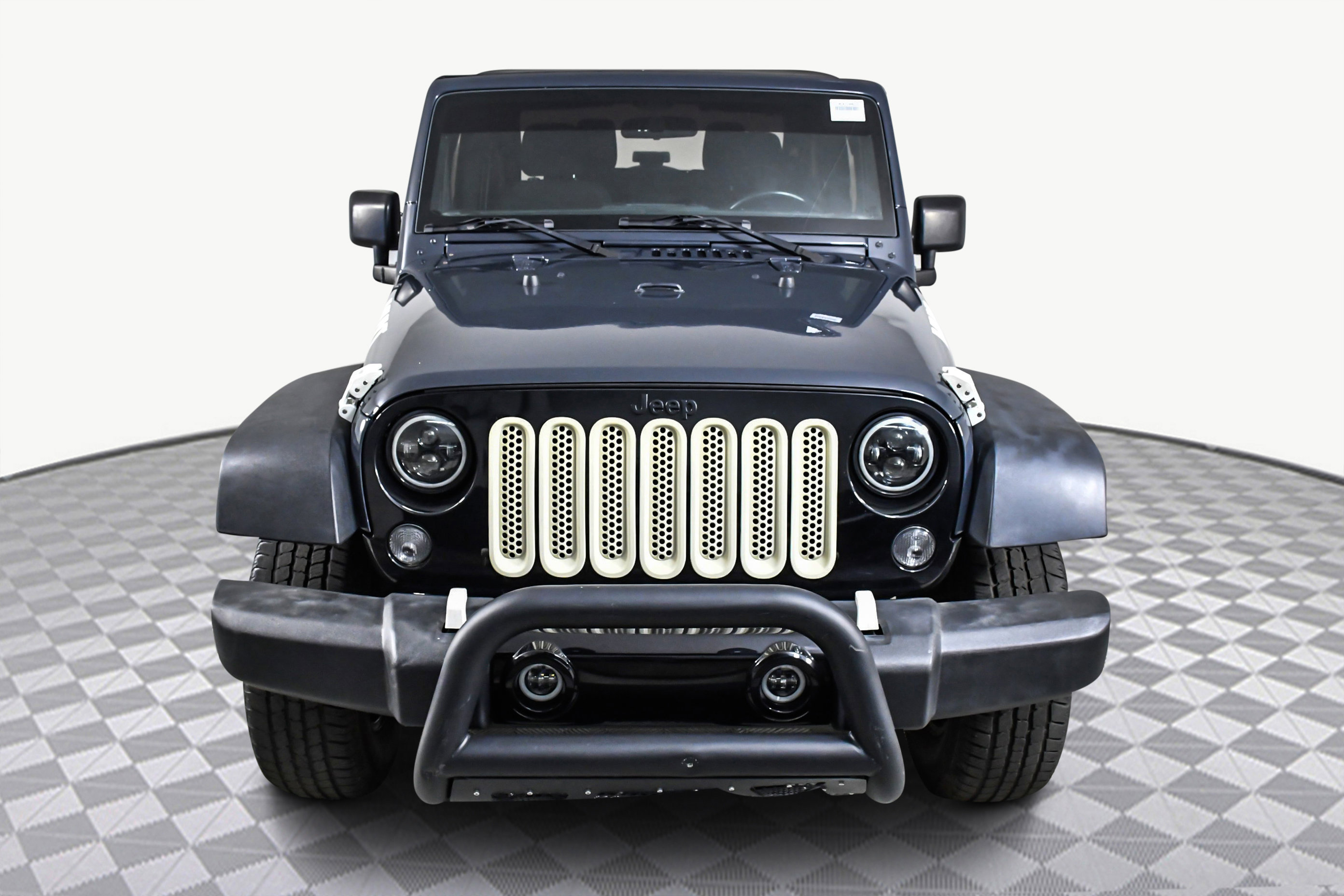 Used 2018 Jeep Wrangler Sport image 2