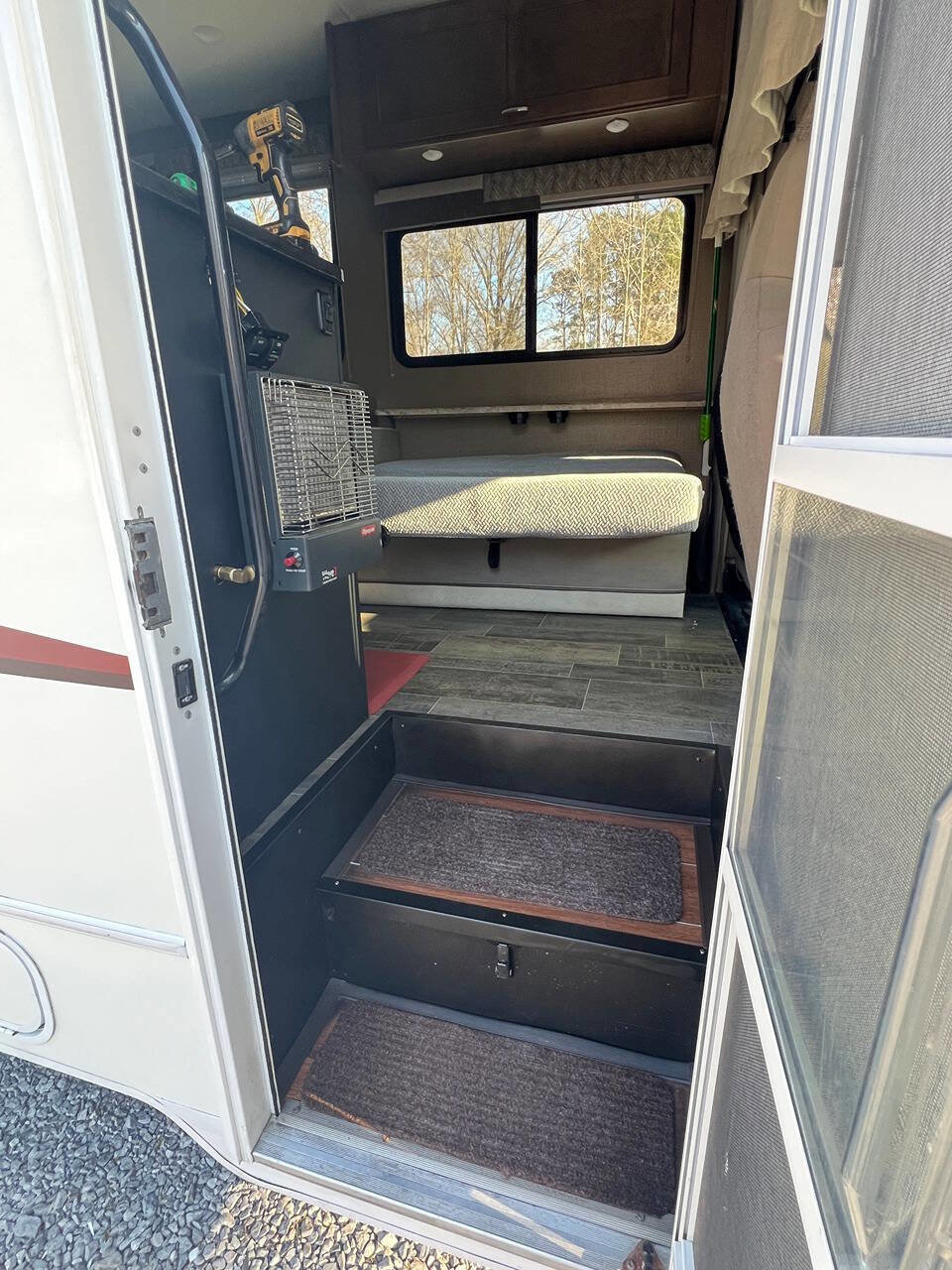 Used 2018 Ford E-350 and Econoline 350 Super Duty w/ Motorhome Prep Package image 21