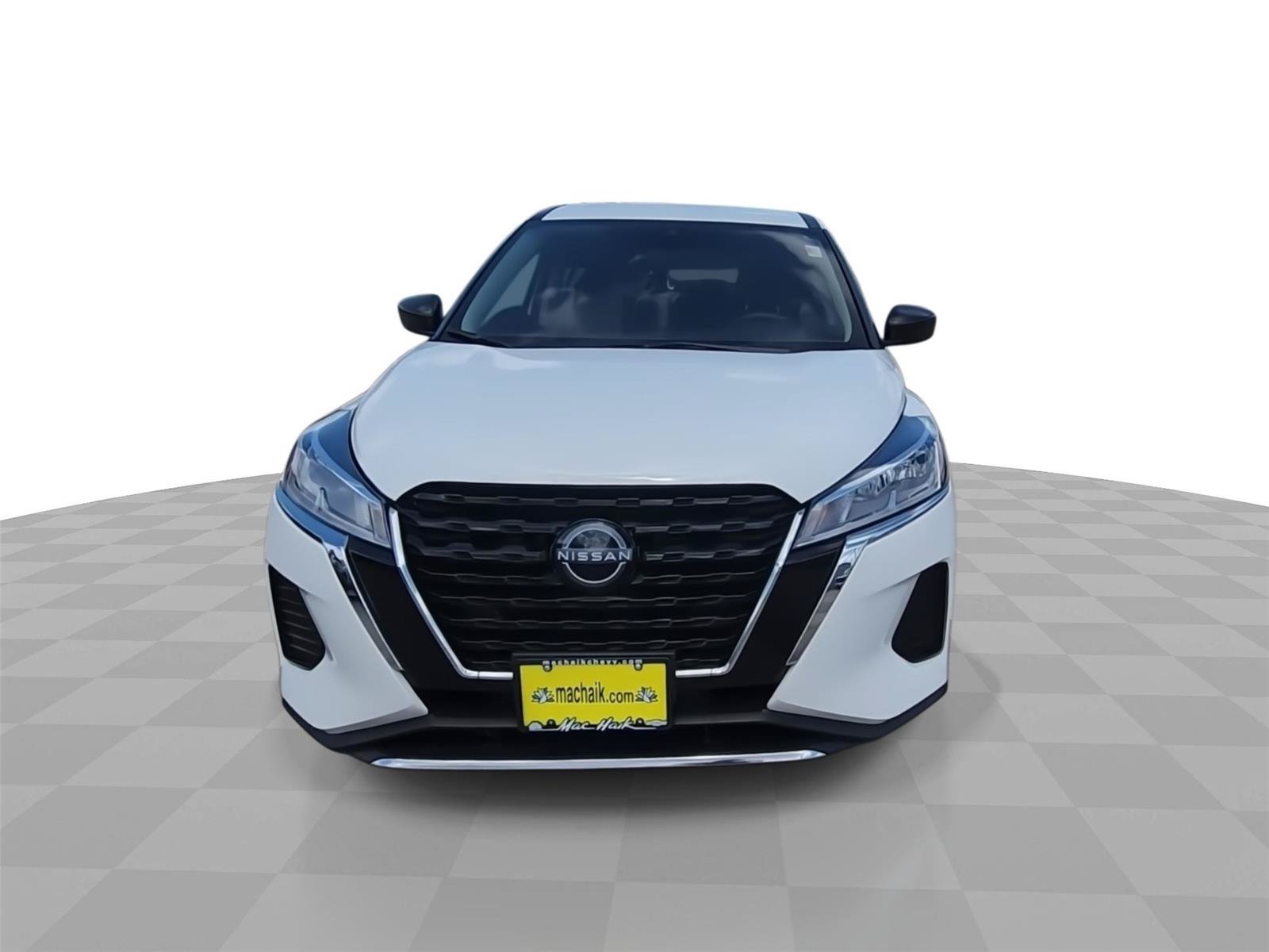 Used 2024 Nissan Kicks S FWD image 3
