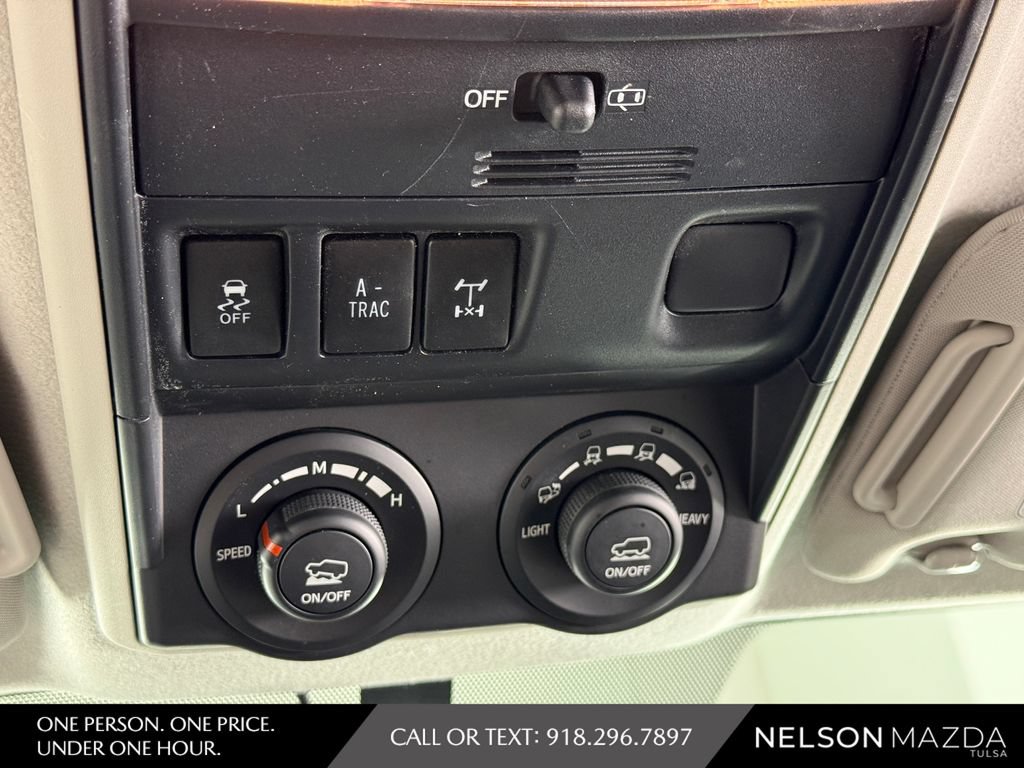Used 2018 Toyota 4Runner TRD Off-Road AWD/4WD image 36
