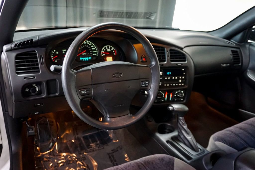 Used 2004 Chevrolet Monte Carlo LS w/ Preferred Equipment Group image 10