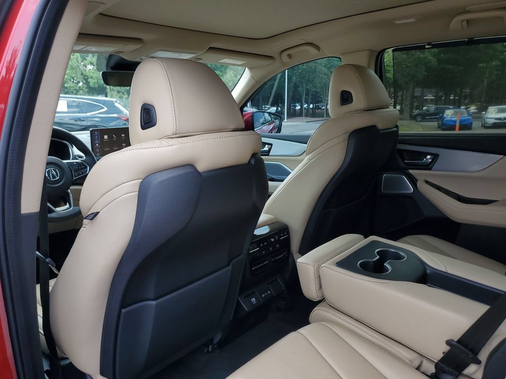 Certified 2025 Acura MDX w/ Technology Package FWD image 12