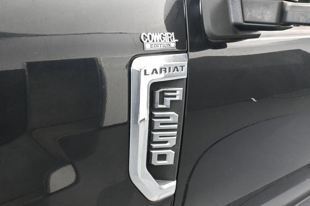 Used 2019 Ford F250 Lariat w/ Chrome Package AWD/4WD image 28