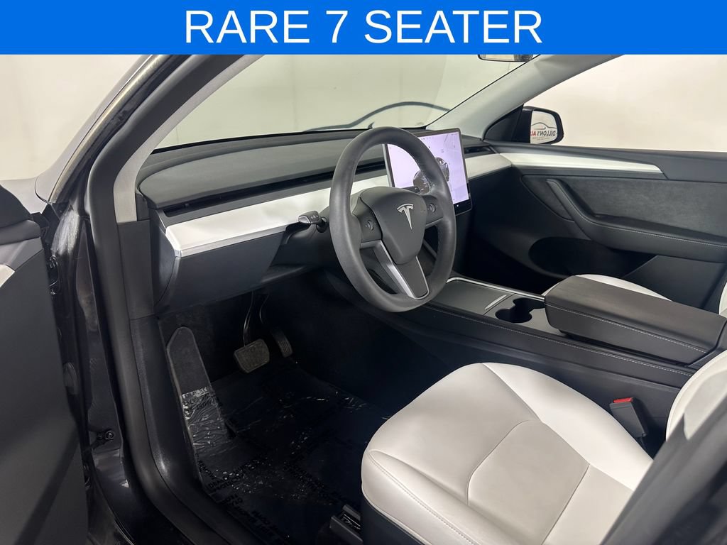 Used 2025 Tesla Model Y Long Range AWD/4WD image 18