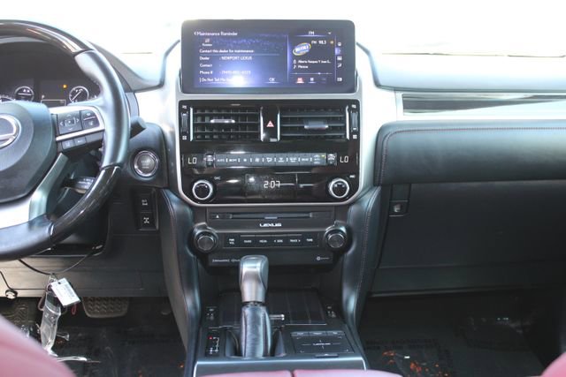 Used 2023 Lexus GX 460 Premium w/ Premium Package image 17
