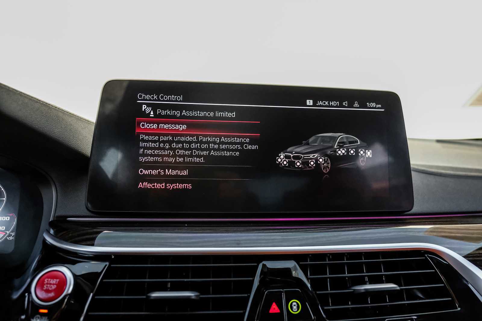 Used 2023 BMW M5 image 25