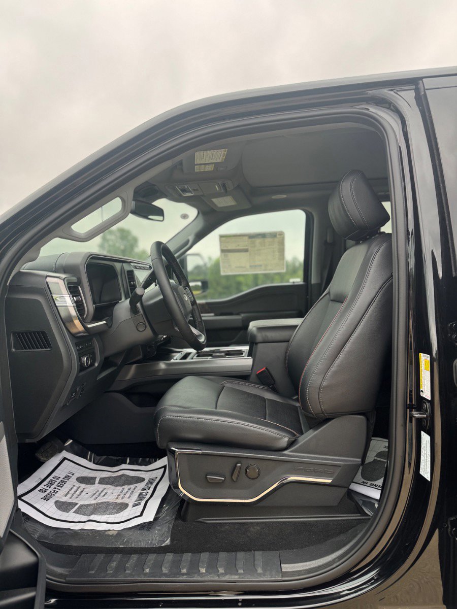 Used 2023 Ford F250 Lariat w/ Lariat Ultimate Package image 15