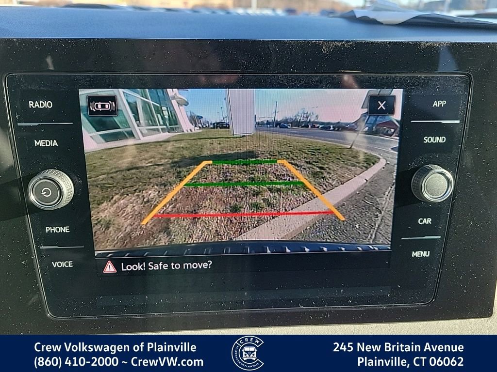 New 2026 Volkswagen Taos SE image 7