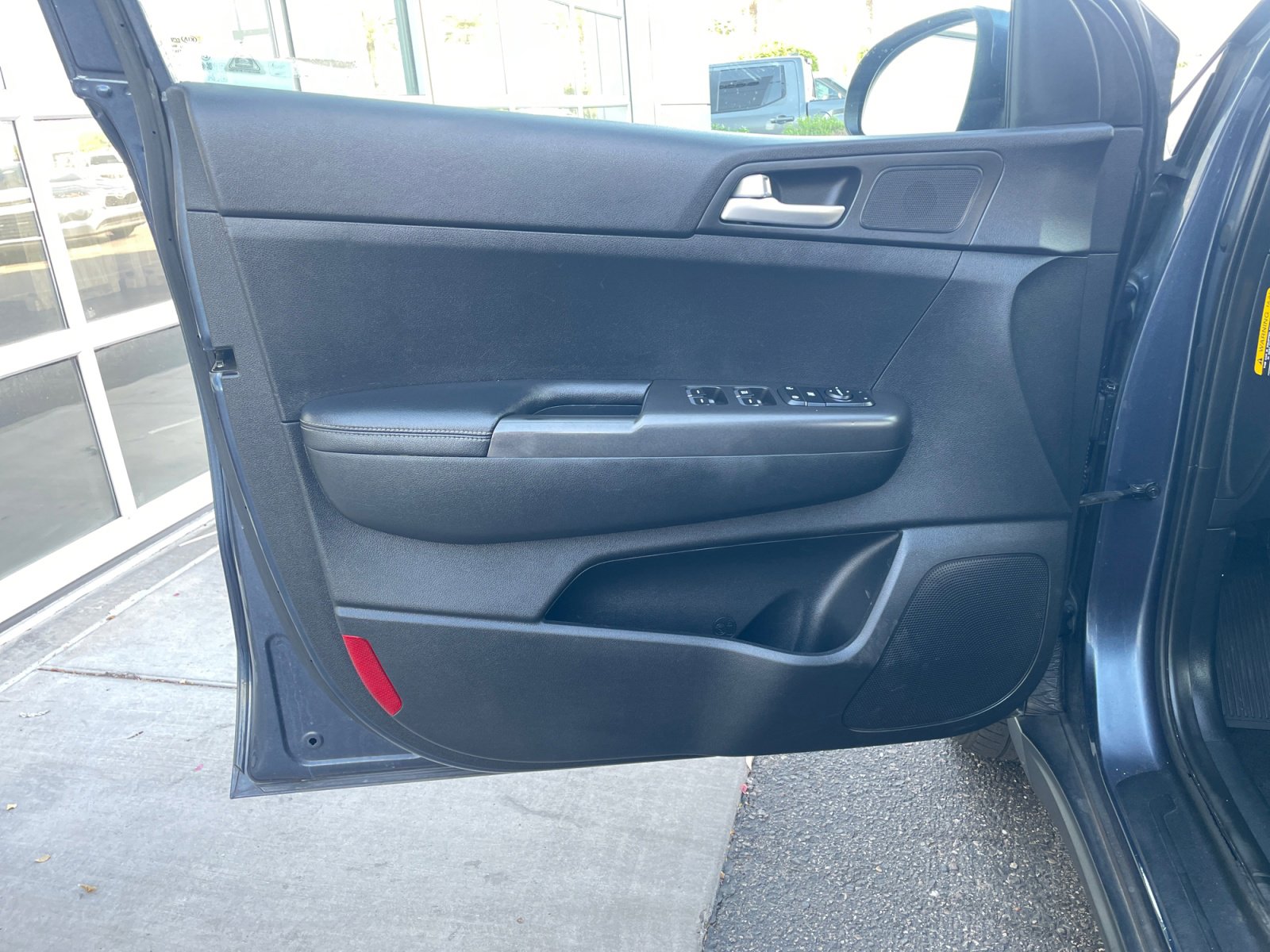 Used 2018 Kia Sportage LX image 13