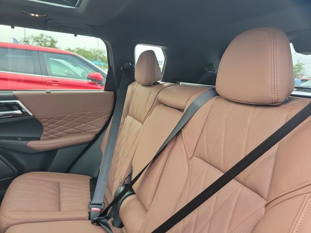 New 2026 Mitsubishi Outlander SEL image 13