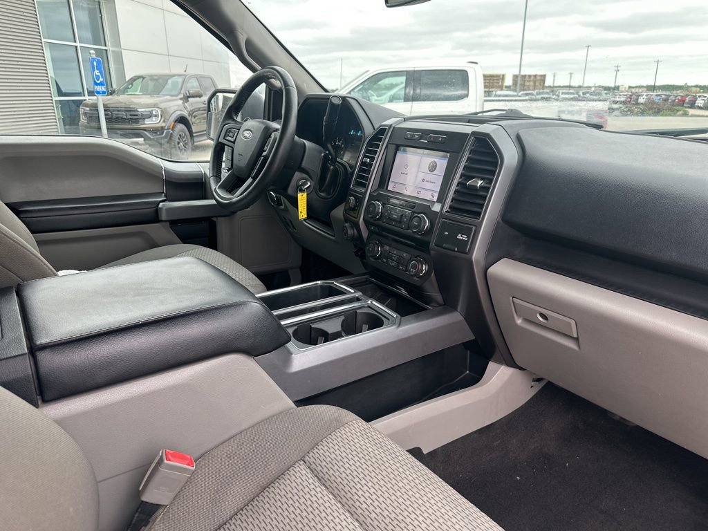 Used 2018 Ford F150 XLT w/ Equipment Group 302A Luxury AWD/4WD image 34