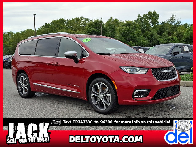 Used 2026 Chrysler Pacifica Pinnacle w/ Trailer Tow Group
