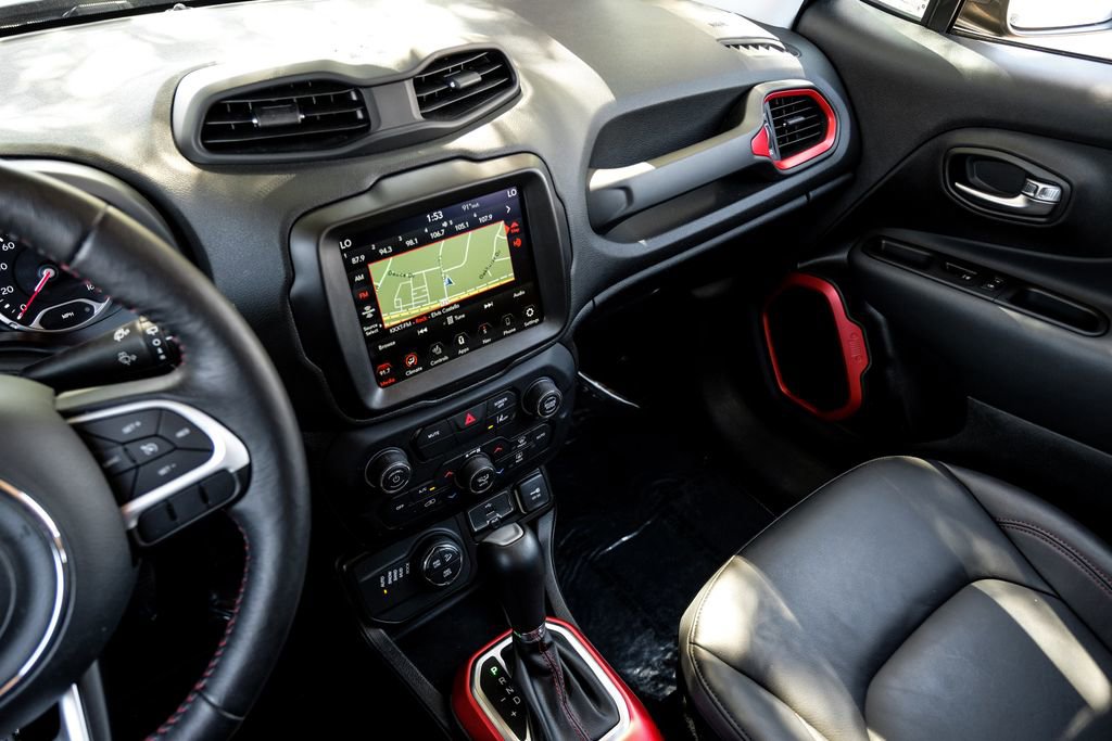 Used 2021 Jeep Renegade Trailhawk image 34