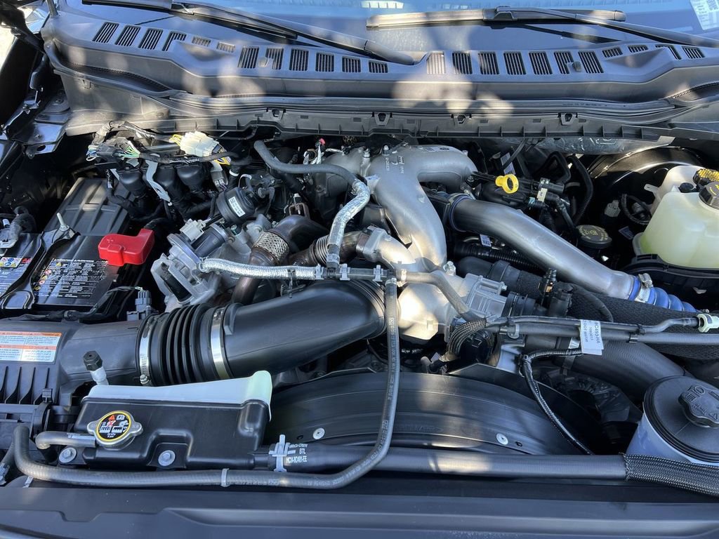 Used 2024 Ford F250 Lariat w/ Chrome Package image 29