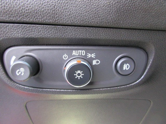 Used 2020 Buick Encore GX Select w/ Sport Touring Package image 19