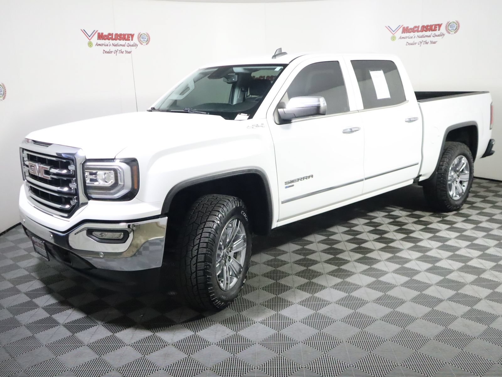 Used 2018 GMC Sierra 1500 SLT AWD/4WD image 18