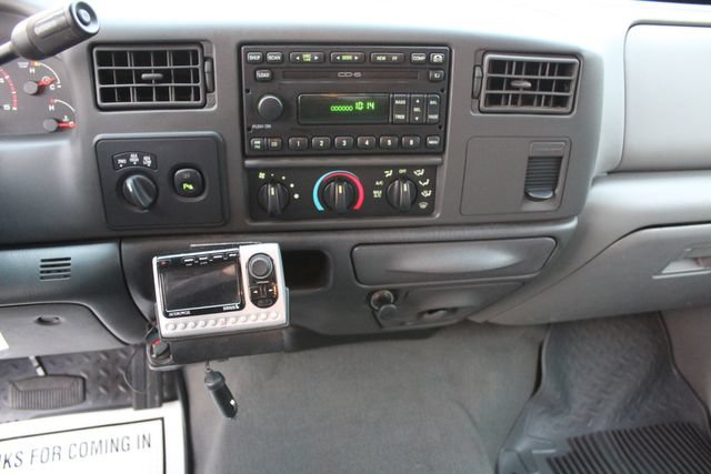 Used 2003 Ford F250 Lariat AWD/4WD image 21