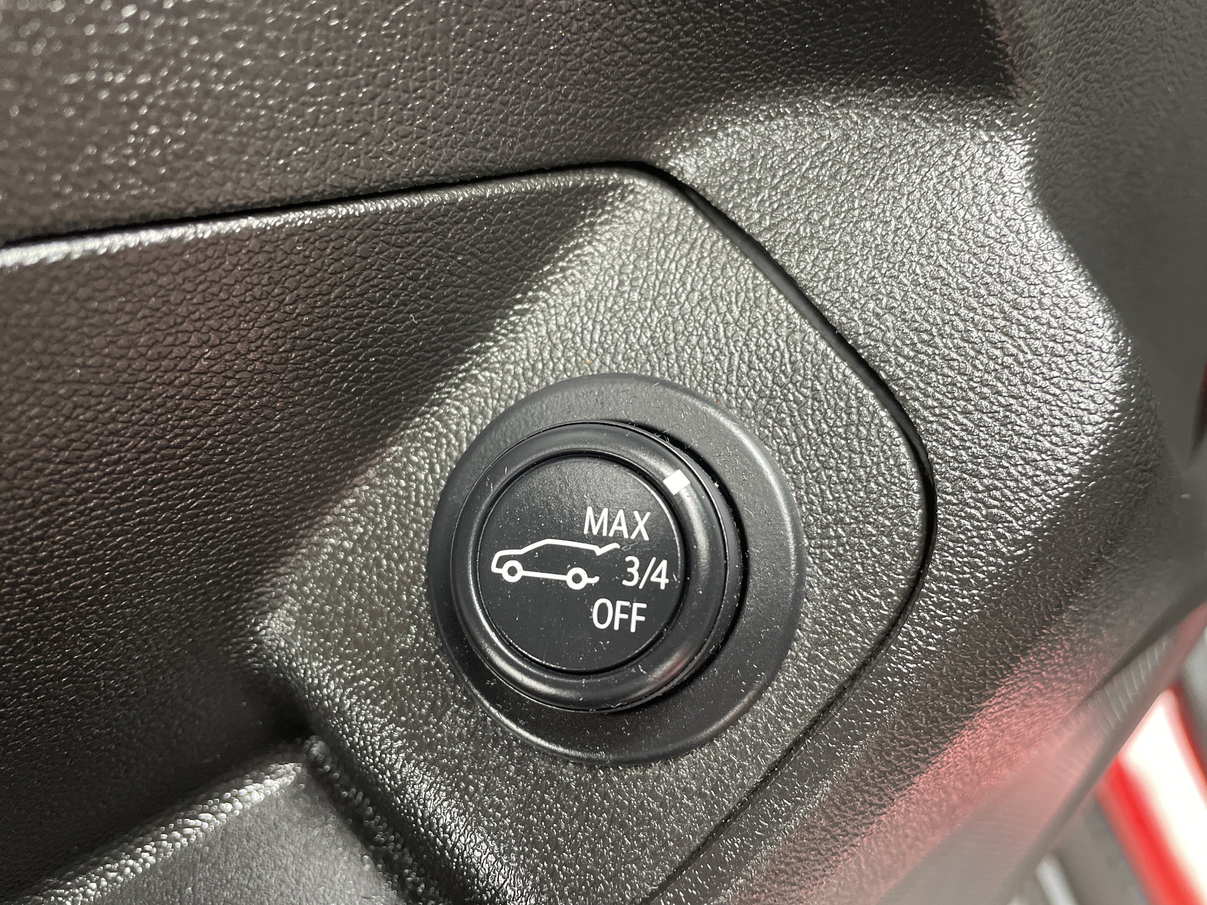 Certified 2023 GMC Terrain AT4 image 31