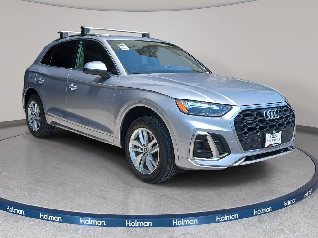 Used 2023 Audi Q5 2.0T Premium w/ Convenience Package AWD/4WD image 4