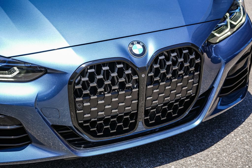 Used 2024 BMW M440i Coupe w/ Premium Package RWD image 11