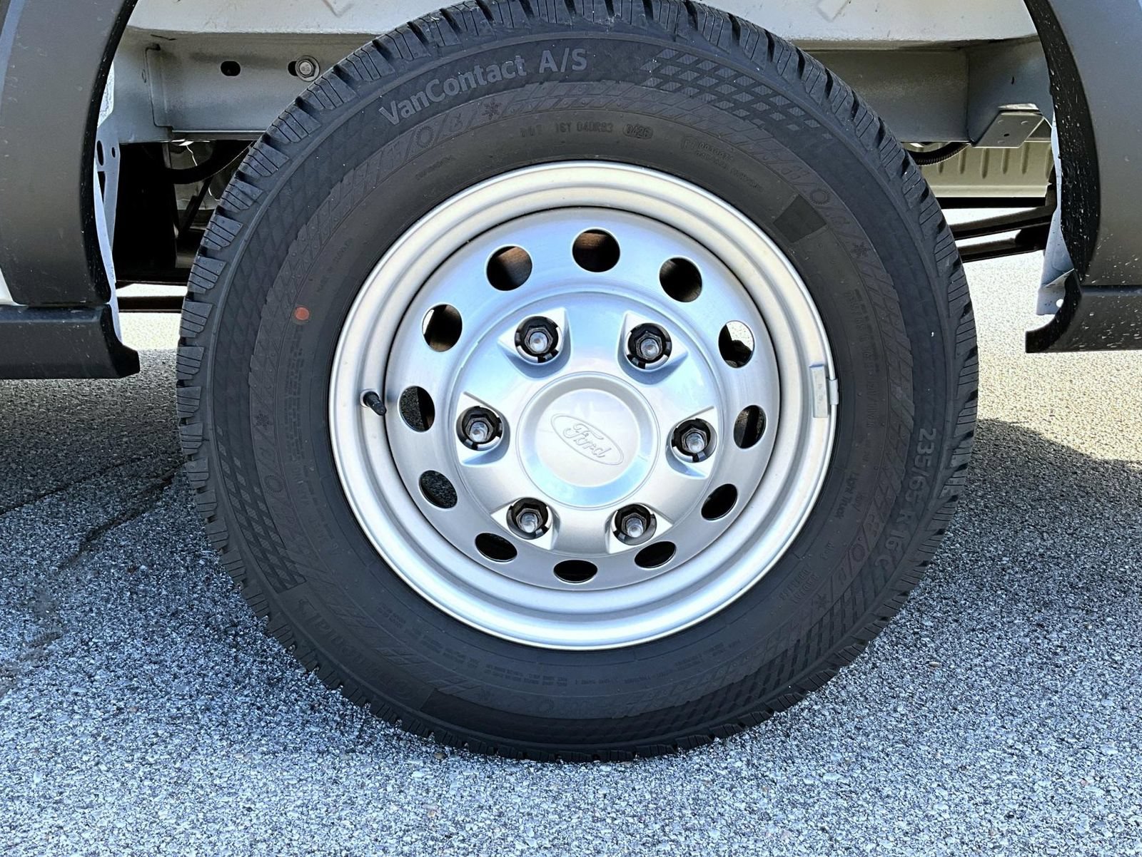New 2026 Ford Transit 250 148 High Roof Extended w/ Load Area Protection Package RWD image 20